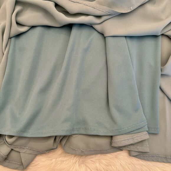 Show me your Mumu Amanda Halter Chiffon Maxi Dress Small Silver Sage Crisp Fairy - Picture 4 of 10